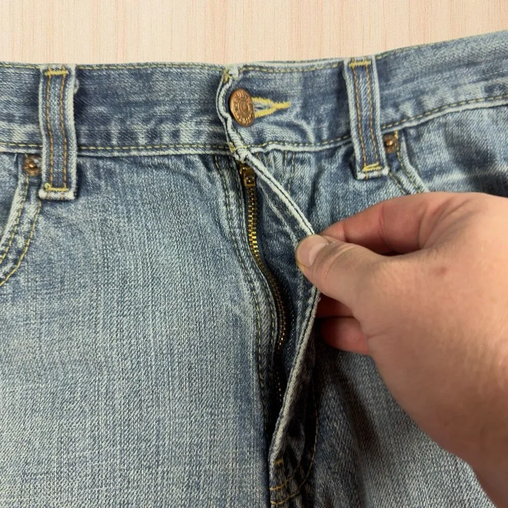 Levi’s 569 Loose Straight Jean Shorts Men’s W29 11L Medium Wash Blue Denim